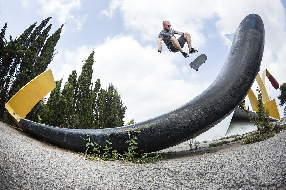 Sebas Koel-Kickflip_ziggy schaap_barcelona