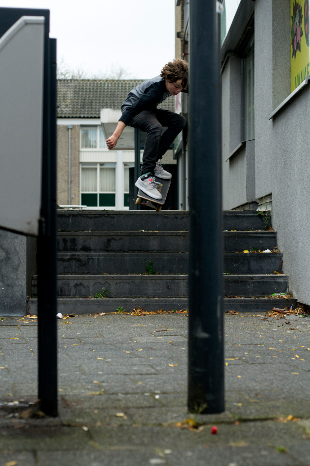 28-hier-zie-je-ruben-vrancken-een-ollie-doen-van-de-trap-deze-foto-is-gemaakt-door-mischa-de-lange-tijdens-de-foto-challenge